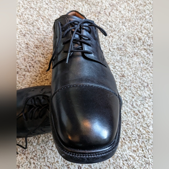Black toe cap dress shoes 12M - Picture 4 of 7